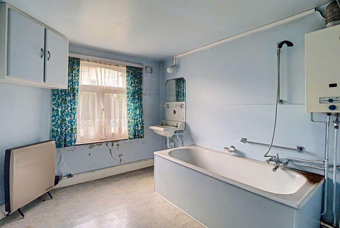 Bathroom - Superb Maison de Maître with garden - Altitude 100 - Forest