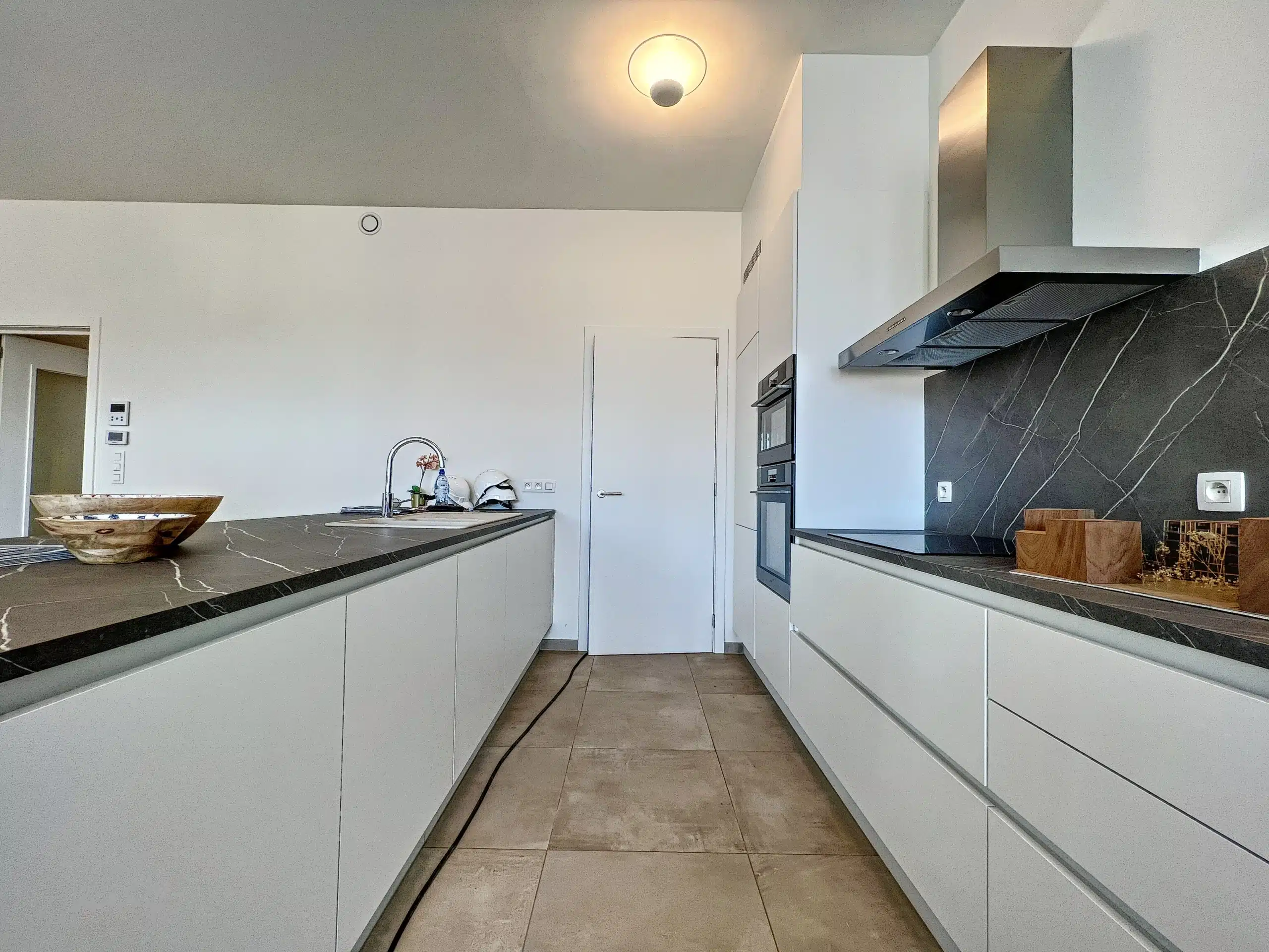 Cuisine Moderne Minimaliste et Lumineuse Cuisine - Bienvenue dans le nouveau Vilvorde