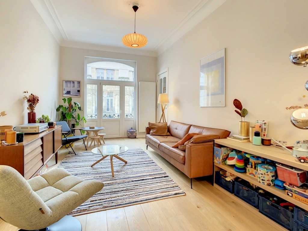 waterloo524-1697183640_1697184676_84689_267b894 Place Brugmann/Châtelain – Superbe appartement 2 chambres – Ixelles