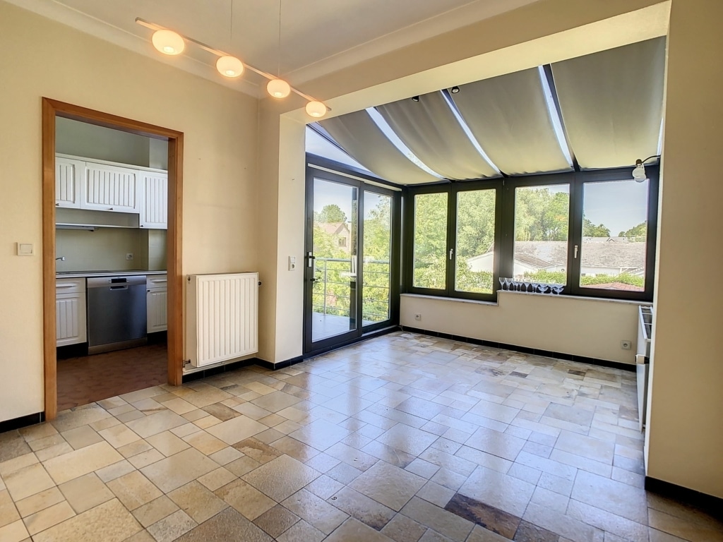 Bright living room with garden view Living room - Magnificent 3-fronted house with garden & garage - Uccle