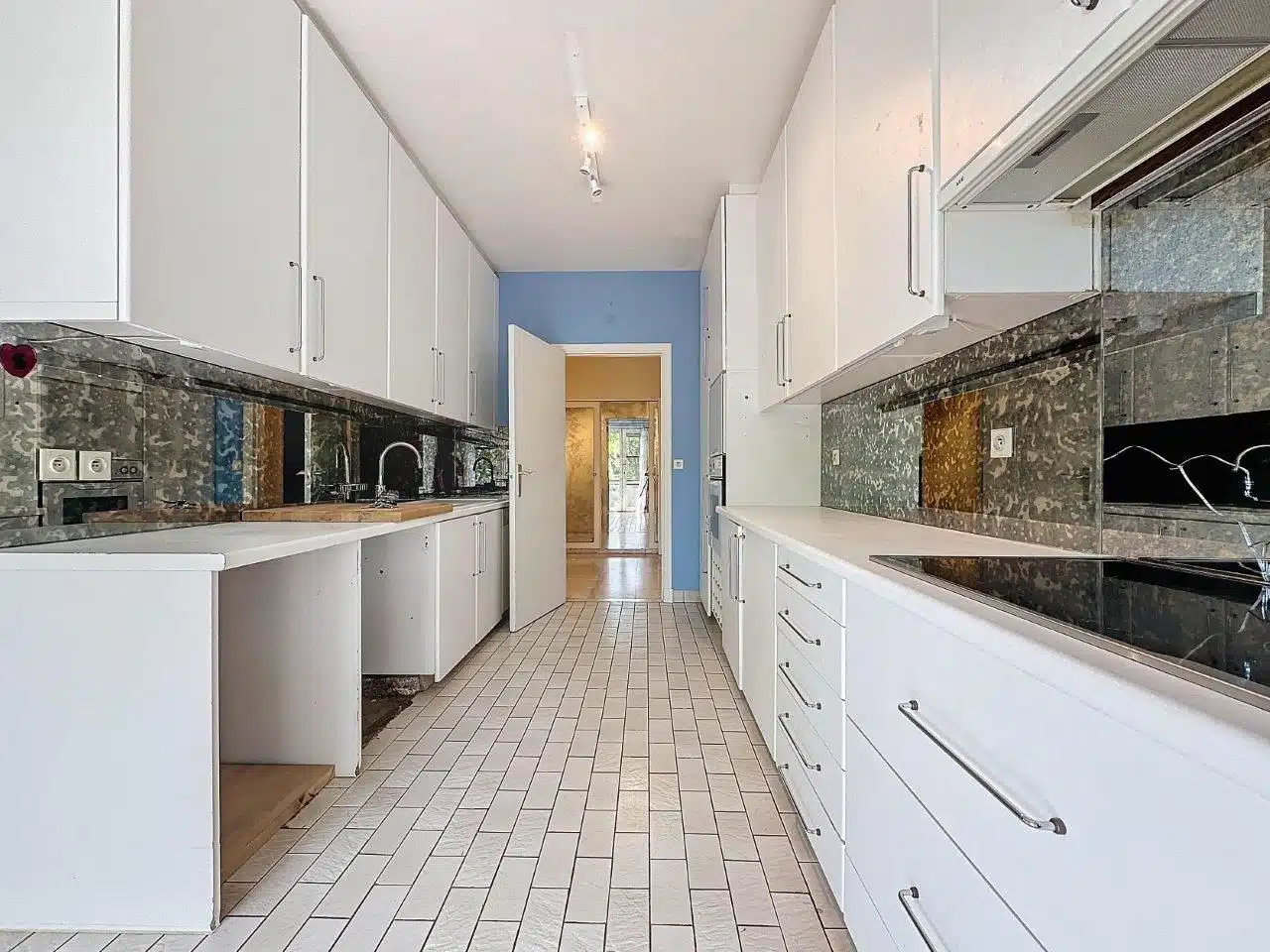 Modern Wood and Dark Mosaic Kitchen Kitchen - 2 bed apartment with terraces and garage - Uccle
