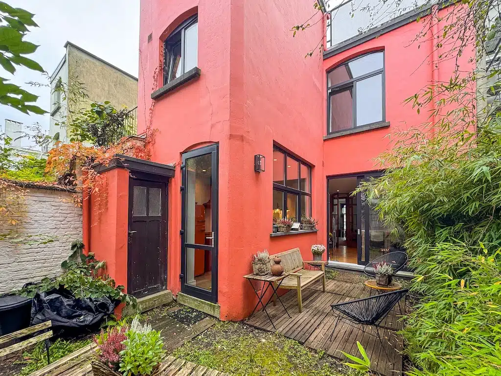 Maison Moderne Colorée avec Terrasse et Jardin Zen Terrasse - Square Larousse – Magnifique Maison de Maître – Parking – Forest