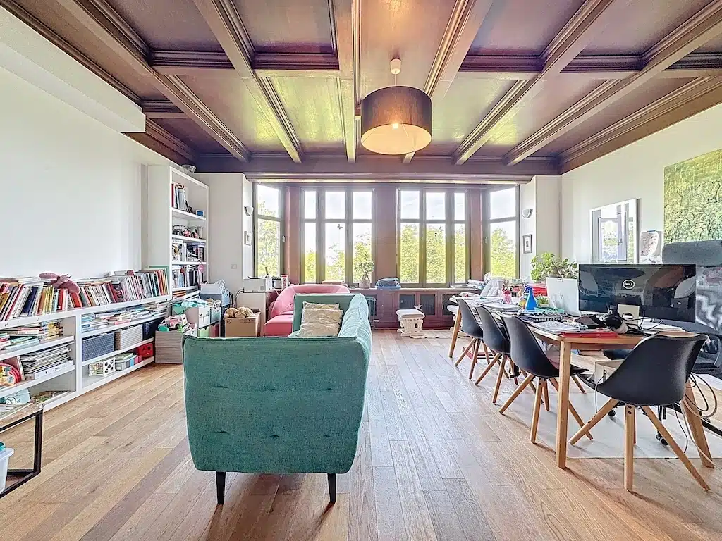 Salon Confortable et Lumineux avec Espace de Travail Salon - Parc Duden : Appartement deux chambres – Forest