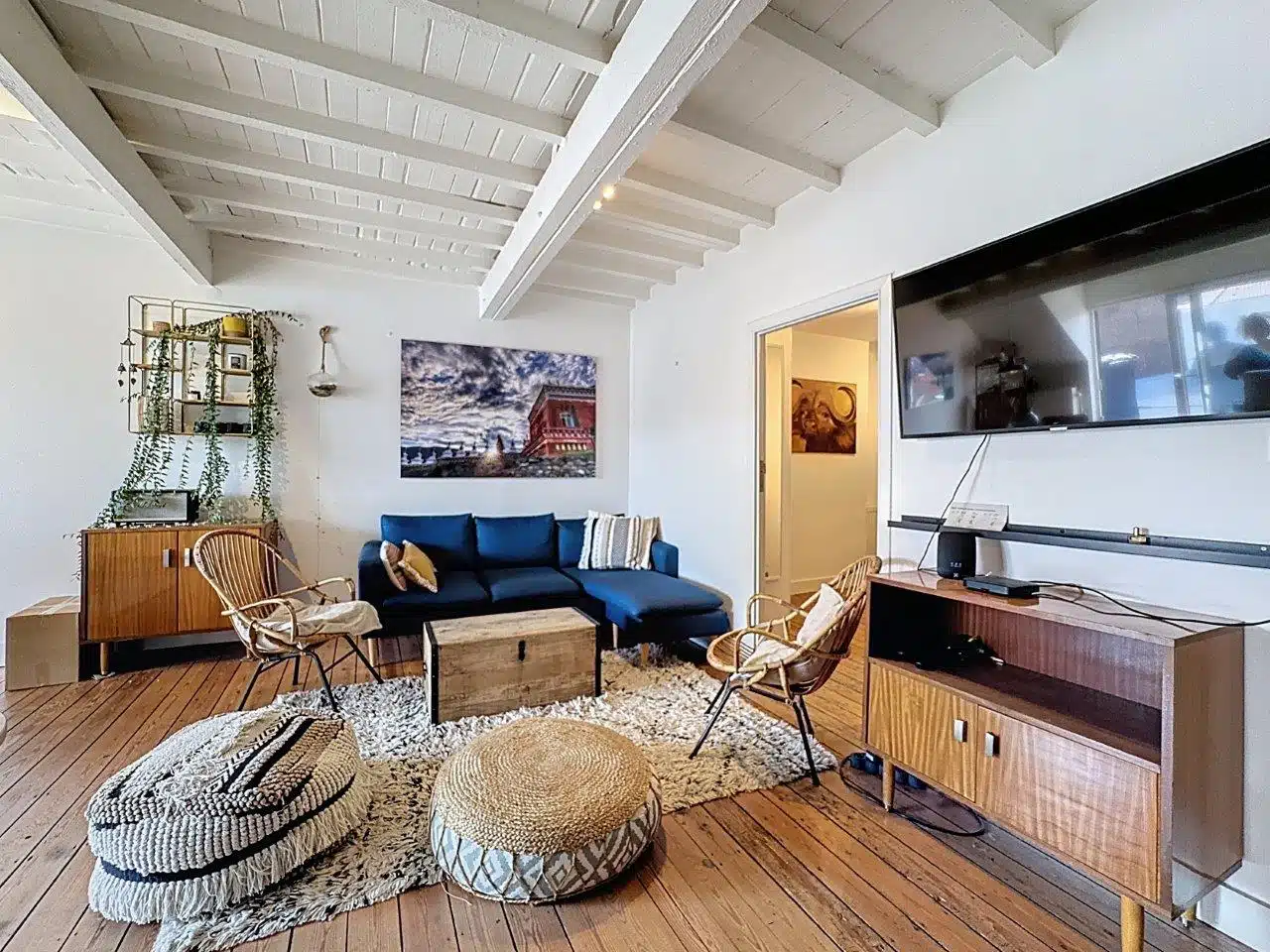 Salon Moderne et Confortable aux Tons Naturels Salon - Bascule – Appartement meublé – 2 ch – Terrasse – Ixelles