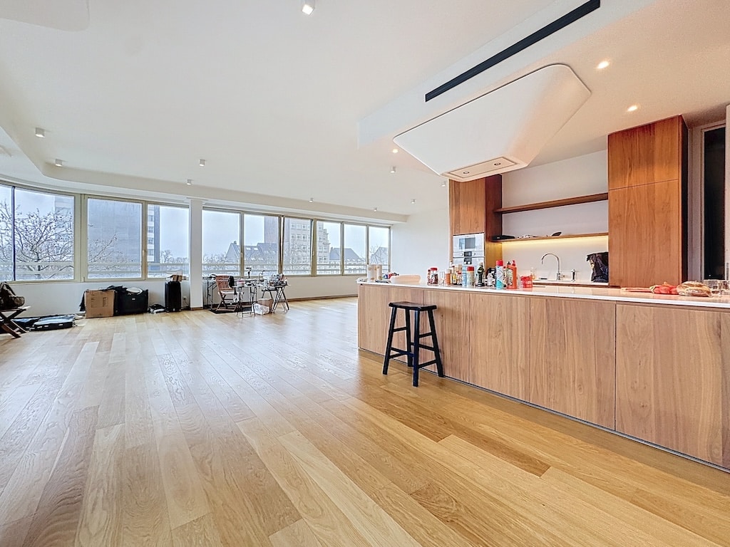 Cuisine - Exceptionnel appartement avec 2 terrasses – Toison d’or – Ixelles