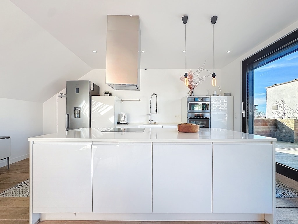 Cuisine - Penthouse – Duplex – Terrasse – Place Stéphanie – Saint-Gilles