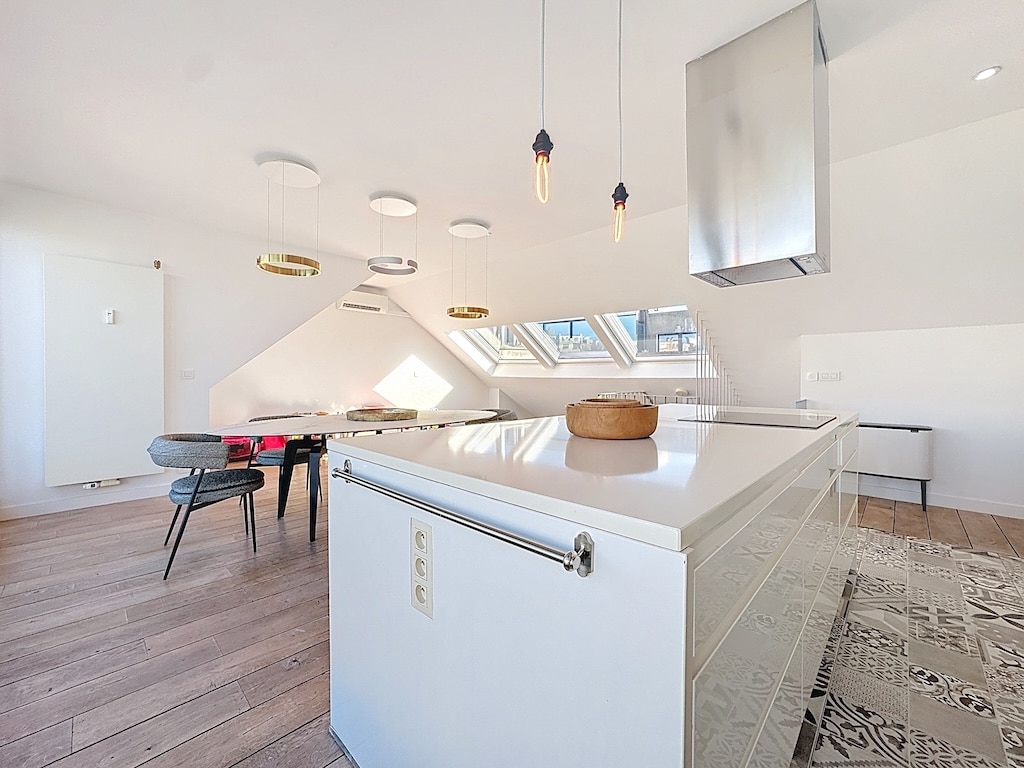 Cuisine - Penthouse – Duplex – Terrasse – Place Stéphanie – Saint-Gilles