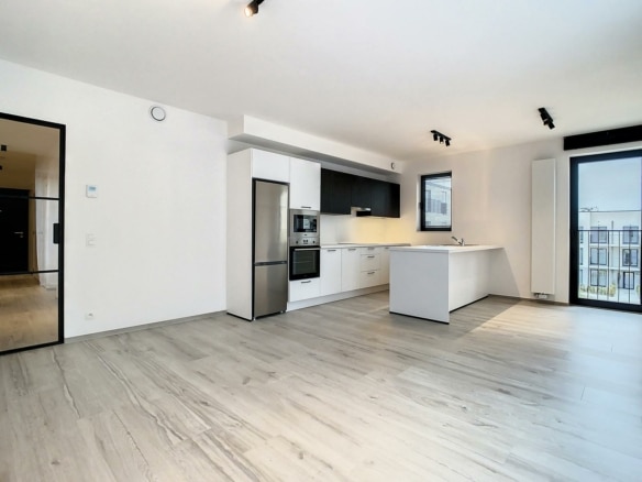 Modern appartement met open keuken, lichte woonkamer en balkon   appartement met 2 slaapkamers  Woluwe-Saint-Lambert